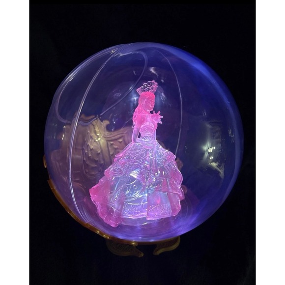 Wicked for Good Glinda Bubble Popcorn Bucket, LED - Limited Supply - BRAND NEW!! - Picture 5 of 7